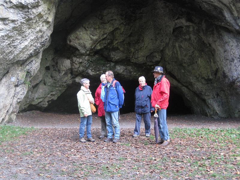 17.9.13 Senioren Durch´s Bittelschießer Täle auf die Ruine Hornstein